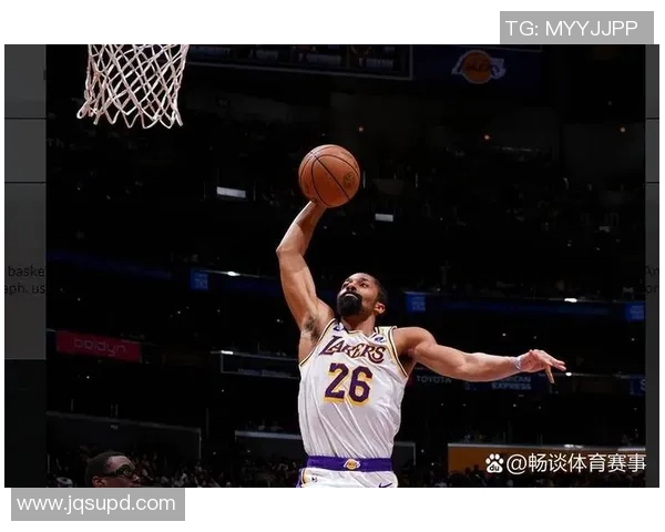 03年湖人对决猛龙的经典时刻回顾与赛季精彩瞬间分析