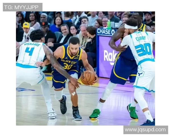 12月30日勇士对阵黄蜂精彩直播全程回顾与赛后分析