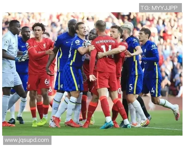 伊泽尔主场迎战甘冈双方争夺关键三分的激烈对决 伊泽尔主场迎战甘冈双方争夺关键三分的激烈对决