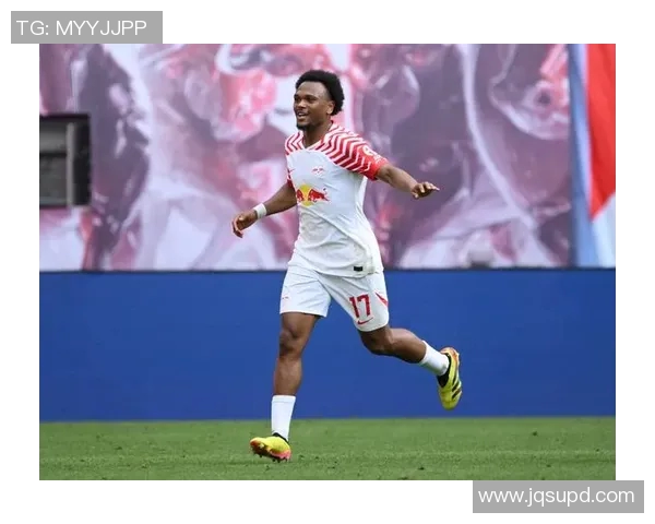 国米与米兰的激烈对抗背后隐藏的历史恩怨与球迷冲突解析 国米与米兰的激烈对抗背后隐藏的历史恩怨与球迷冲突解析