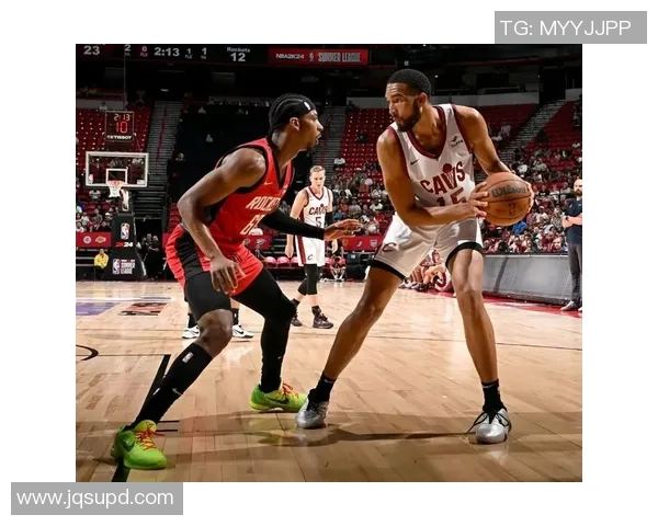 夏季联赛精彩对决篮网与火箭争锋相对展现年轻球员潜力与团队默契