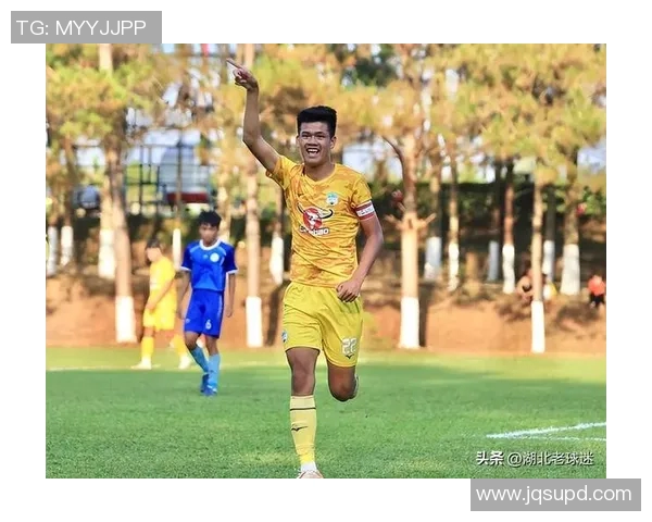 U22越南队迎战柬埔寨队力争在亚青赛中取得首胜 U22越南队迎战柬埔寨队力争在亚青赛中取得首胜